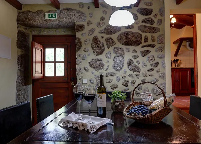 Casas Serranas Nyaraló Gouveia