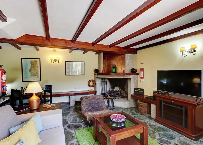 Casas Serranas * Gouveia (Guarda)